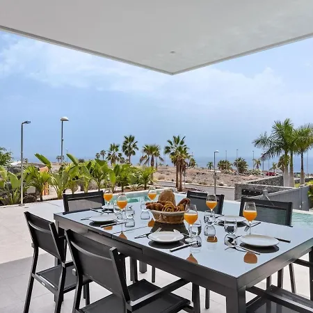 Karat Amatista Villa